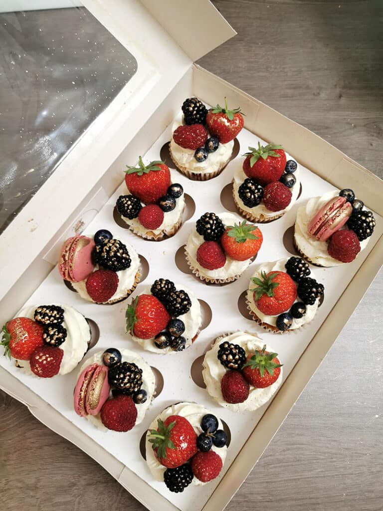 berry cupcakes
