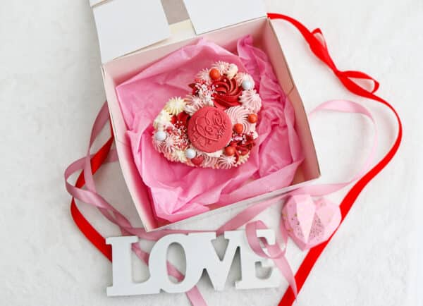Minikuchen-Herz zum Valentinstag
